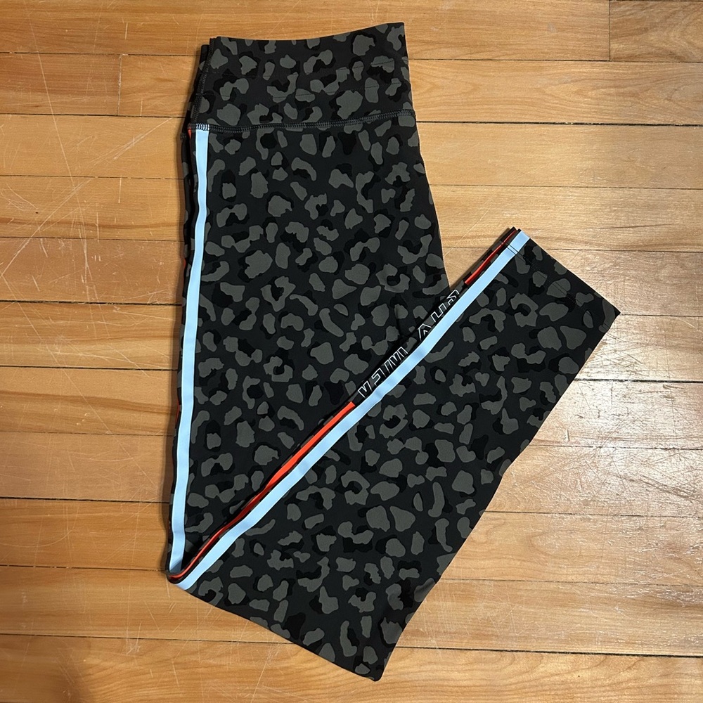 White Fox x Sarah’s Day Racer Camo Leggings